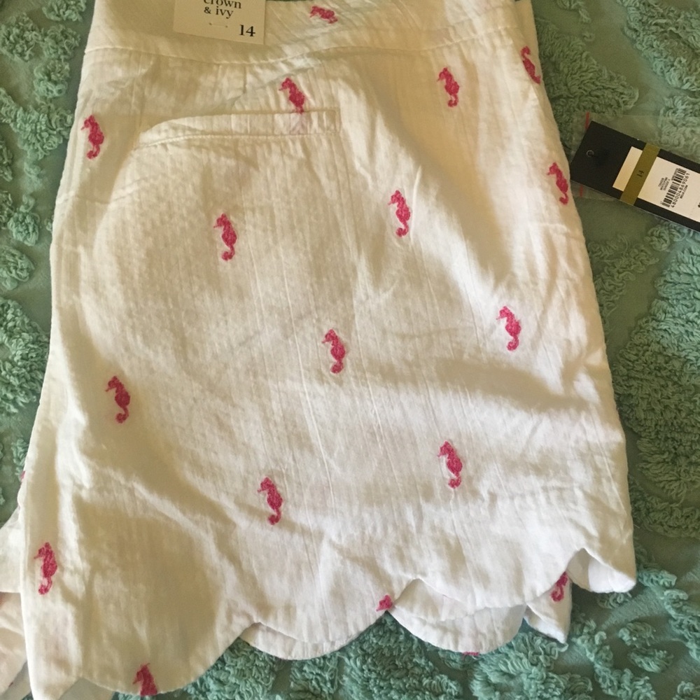 Scallop Seahorse Shorts